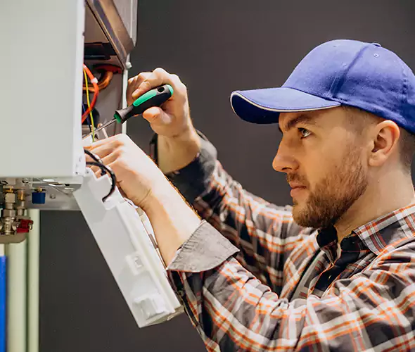 Expert Plumber for Tankless Water Heater Maintenance in Cambridge, MA: Schedule Professional Maintenance Services with Us