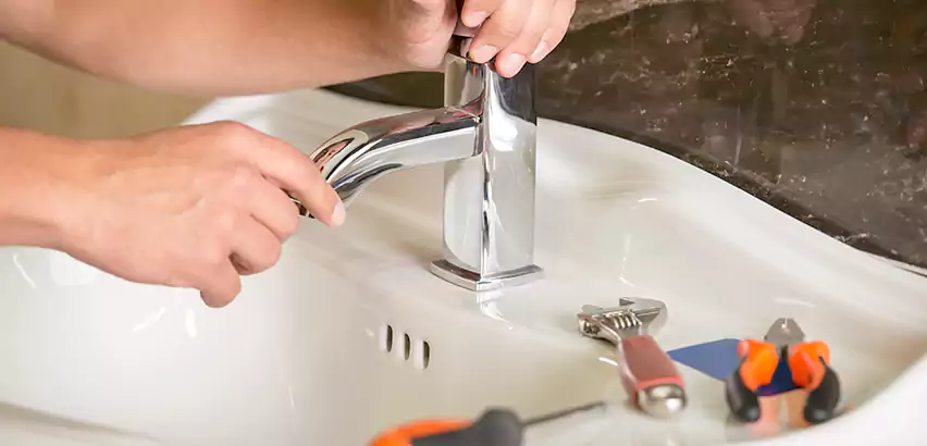 Bathtub Faucet Replacement in Cambridge
